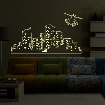 Város helikpterrel, éjjel világító falmatrica a Dekoráció Webáruházban